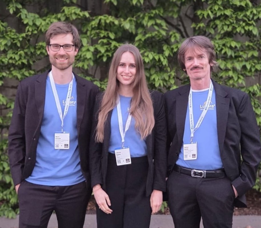 Das Luxara Team auf einer Messe